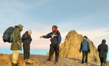 Dun Munene at Point Lenana